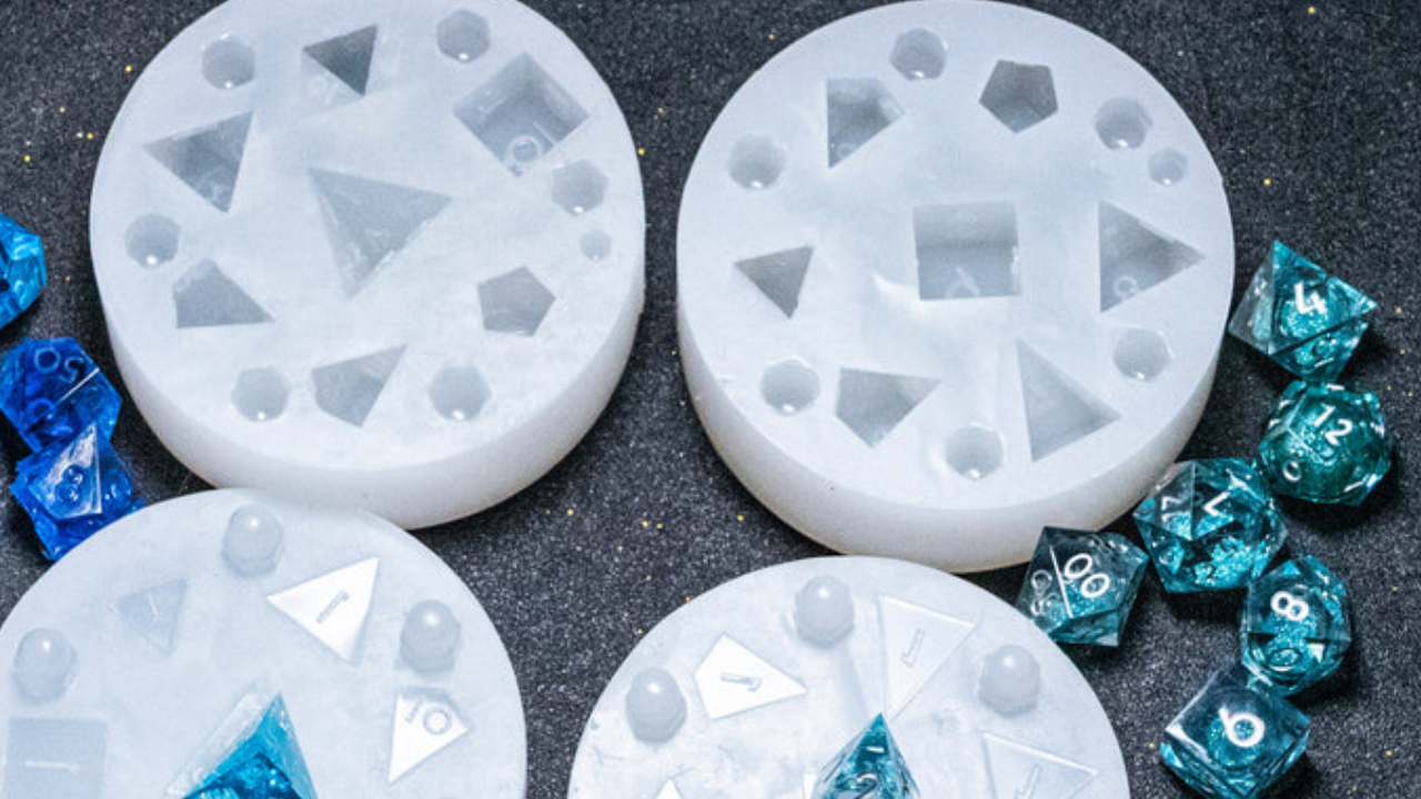 Different Kinds of the Dice Molds?